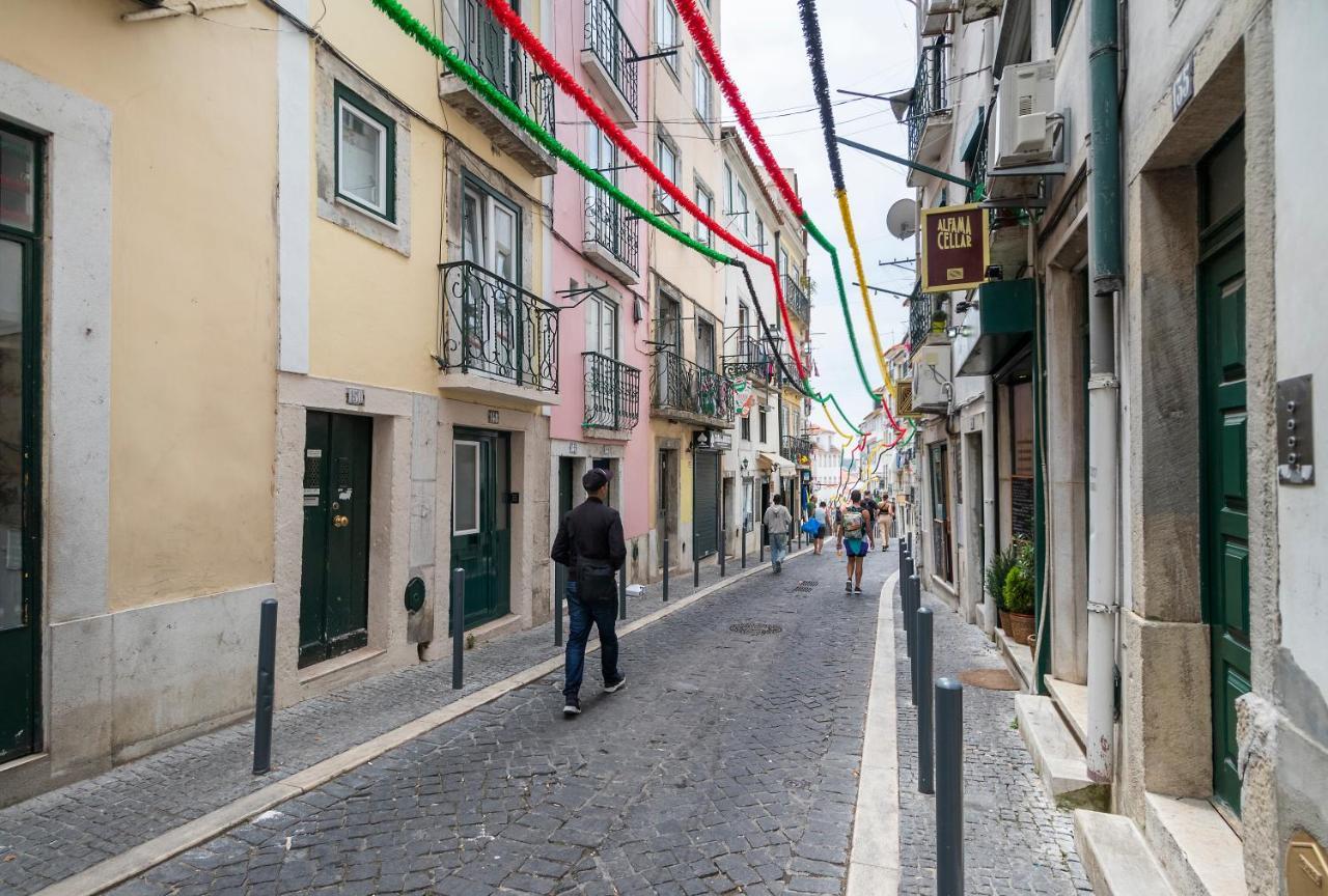 Historical Alfama, Building Top, 5Mn To Train And Subway Lisbon Exterior photo